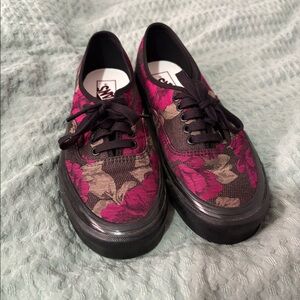 Blac vans with roses